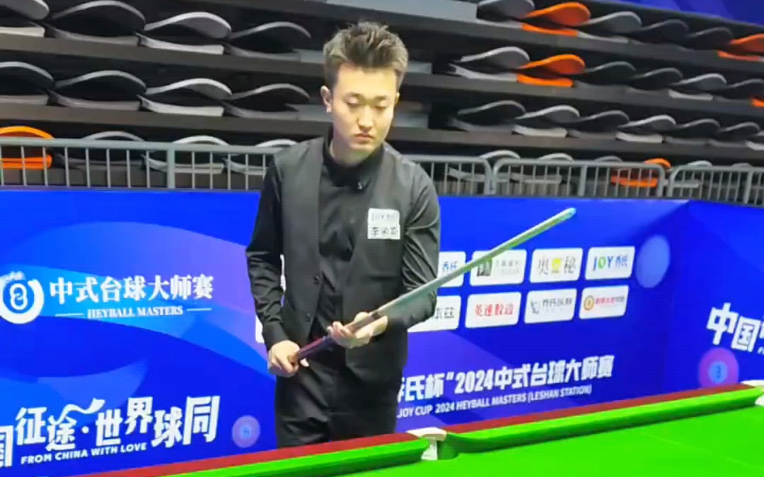 往往隔着一 往往隔着一